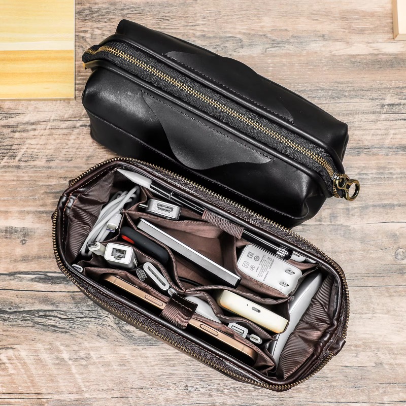 Tech Accessories Organizer Pouch - Черный высокотехнологичный органайзер из натуральной кожи